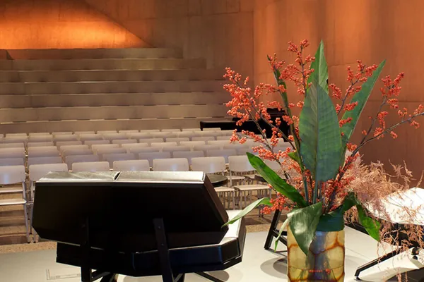 Saal Willy G.S. Hirzel, elegant eingerichtet
